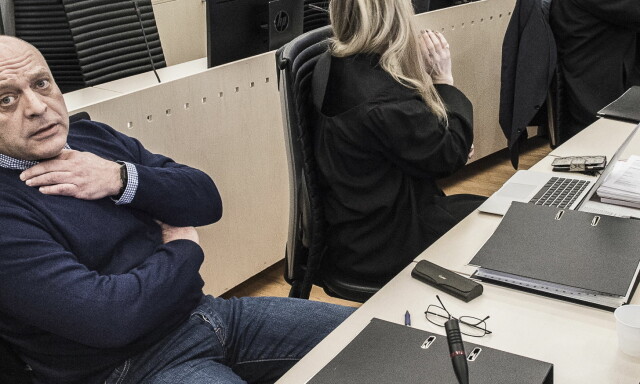 Midt under Jensen-forklaringen begynte Cappelen å le: - Han har aldri lånt fem flate øre